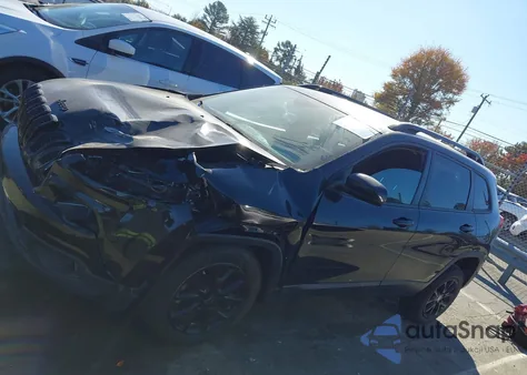 2018 Jeep Cherokee Latitude Fwd from USA, damaged, VIN 1C4PJLCB8JD545156